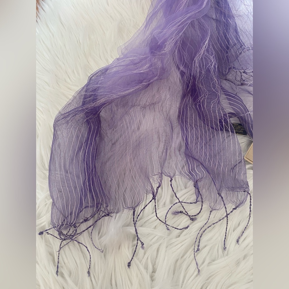 SOLD Fleurs natural silk scarf by elegant additions - Picture 4 of 9